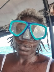 Snorkeling in Zanzibar